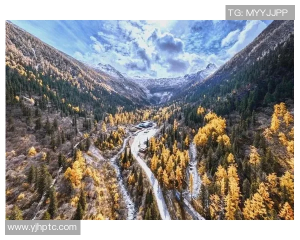 千里达的魅力之旅探索无尽风景与文化的交融之美 千里达的魅力之旅探索无尽风景与文化的交融之美